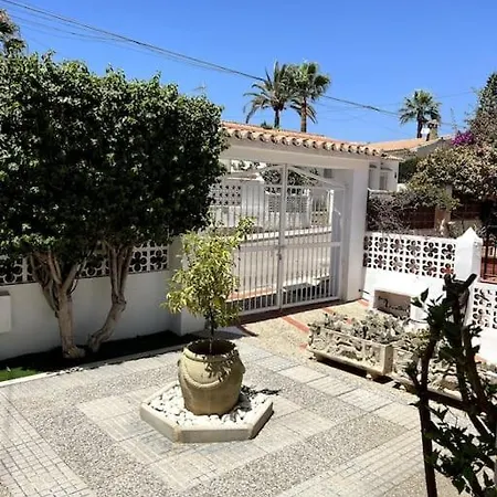 Detached Pool Villa, Idyllic Setting 450m To Caleta De Velez