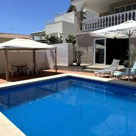 Villa Detached Pool Villa, Idyllic Setting 450m To